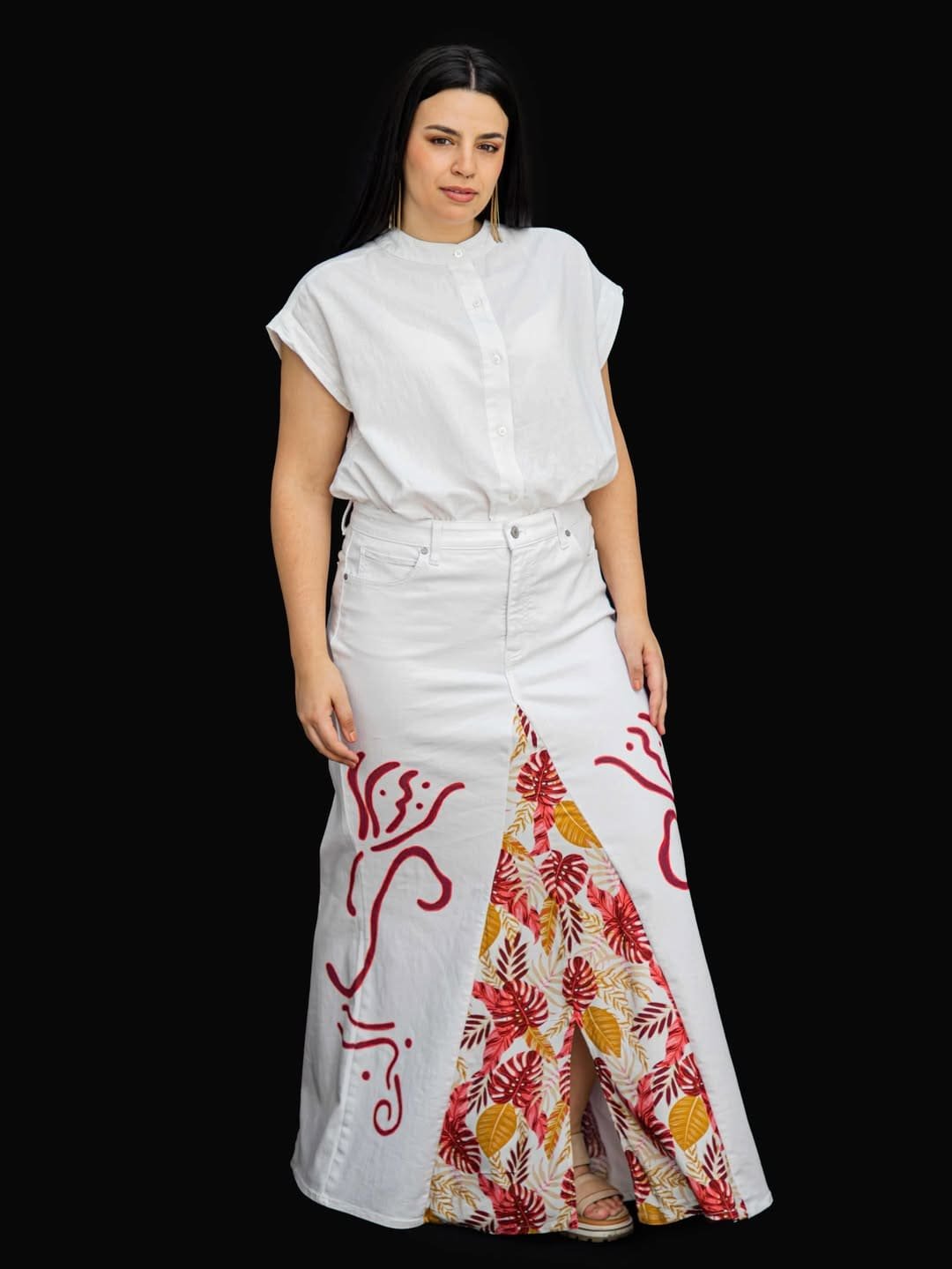 Falda de Jean Blanco Intervenida con Tela Estampada